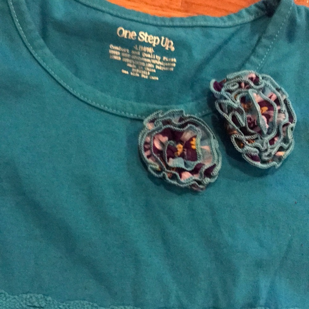 6/$20 GIRL’S size 10/12 dress - Picture 2 of 3